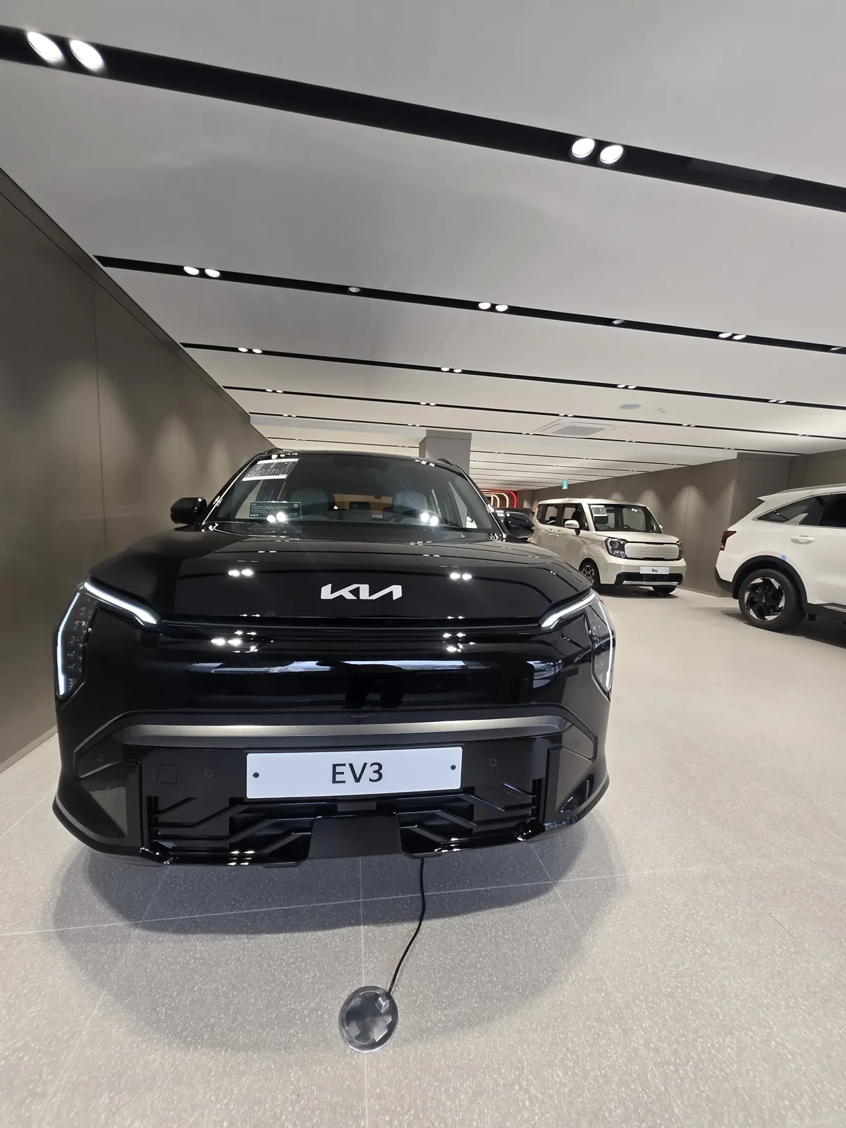 기아 EV3 전시 차량 전면